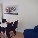Babaja Διαμέρισμα Τρογκίρ