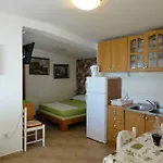 Babaja Τρογκίρ