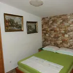Babaja Τρογκίρ