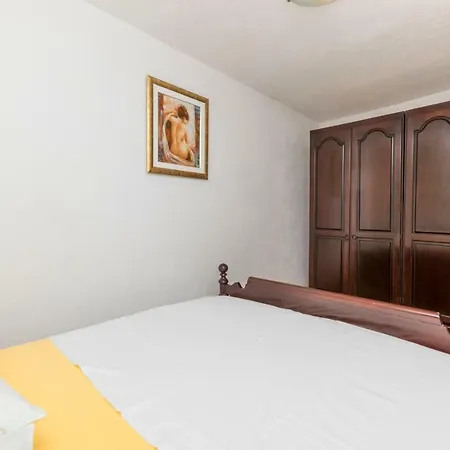 Babaja Apartment