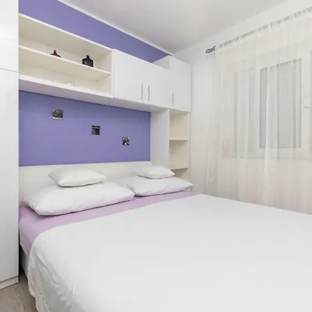 Apartment Babaja *